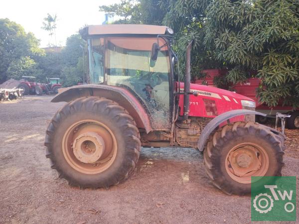https://tratorbr.com.br/images/machinery/657c69564a213TRATOR LADO DIREITO.jpeg